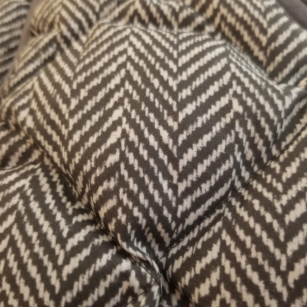 J Crew Quilted Vest - Picture 3 of 10